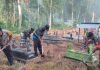 Sinergitas Tiga Pilar, Polres Tulungagung Bersihkan Makam Umum Jelang Ramadhan