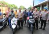 Kapolda Jatim Serahkan Kendaraan Bermotor Kepada Para Korban Curanmor