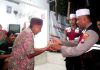 Polres Trenggalek Gelar Patroli Ronda Sahur, Bangunkan Warga dan Berbagi Menu Sahur