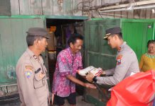 Kapolres Pasuruan Sambangi Warga Lingkungan Pasar Hewan, Sampaikan Himbauan Kamtibmas dan Berbagi Sembako