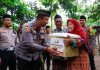 Kapolres Jombang Sapa Warga di Bulan Ramadhan Dengan Berbagi Paket Sembako