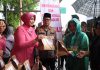Hujan Tak Menghalangi Polresta Banyuwangi Berbagi 1000 Takjil