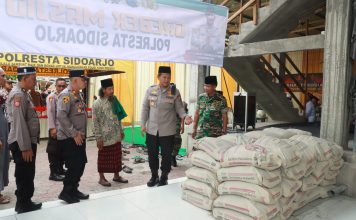 Kapolresta Sidoarjo Laksanakan Program Grebek Masjid, Berbagi Untuk Kebaikan