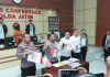 Polda Jatim Berhasil Ungkap Penipuan Trading Ratusan PMI Rugi Milyaran Rupiah