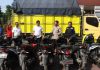 Polres Probolinggo Kota Berhasil Amankan Dua Pria Bawa Truk Angkut 14 Unit Motor Bodong