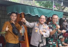 Sinergitas TNI-Polri, Kapolres Mojokerto Dan Dandim 0815 Tebar Ribuan Benih Ikan Nila