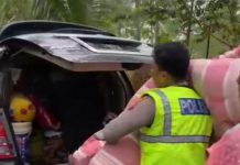 Polres Lumajang Terjunkan Personel Bantu Evakuasi Korban Bencana Banjir Lahar Dingin Gunung Semeru