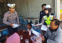 Operasi Patuh Semeru 2023, Polres Blitar Berikan Edukasi Lalu Lintas Kepada Masyarakat