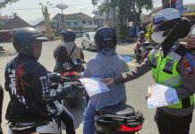 Operasi Patuh Semeru 2023, Polres Blitar Berikan Edukasi Lalu Lintas Kepada Masyarakat