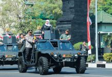 Polda Jatim Apel Gelar Pasukan Operasi Mantap Brata Semeru 2023-2024 Siap Kawal Pemilu Damai