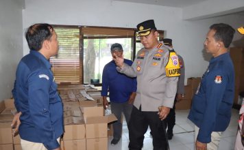 Pastikan Logistik Pemilu 2024 Aman, Kapolresta Sidoarjo Cek Gudang KPU