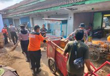 Polres Tulungagung Gelar Karya Bakti Antisipasi Banjir