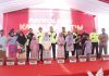 Patroli Motor di Jalur Pantura Situbondo, Kapolda Jatim Beri Bansos Untuk Warga Asembagus