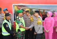 Motivasi Personel, Kapolres dan Ketua Bhayangkari Tulungagung Kunjungi Pos Pam dan Pos Yan Ops Lilin Semeru 2023