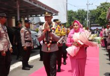 Pisah Sambut Kapolres Pasuruan Berjalan Penuh Haru Bahagia