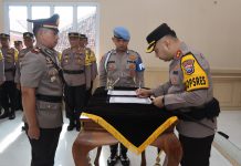 Kapolres Pasuruan Pimpin Upacara Pelantikan Kapolsek Puspo