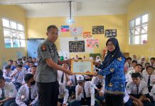 Cegah Peredaran Narkoba, Polres Pelabuhan Tanjungperak Gelar Sosialisasi di Sekolah