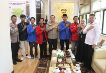 Bersama Organisasi Mahasiswa Kapolres Nganjuk Laksanakan Program Nusantara Cooling System