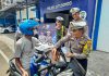 Operasi Keselamatan Semeru 2024, Polisi di Situbondo Beri Hadiah Pengendara Tertib
