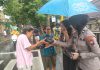 Ramadhan Berkah Polres Malang Berbagi Ratusan Kantong Takjil Untuk Pengguna Jalan