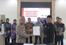 Dukung Kesuksesan Pilkada 2024, Polres Pasuruan Serahkan Walpri Calon Bupati Ke Bawaslu dan KPU