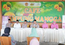 Warga Curhat Kamtibmas ke Kapolres Pasuruan di Desa Wisata Kampung Mangga