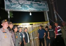 Terbukti melanggar kesepakatan bersama di bulan Ramadhan, Satpol PP bersama Tni Polri Segel Cafe Karaoke di Purwosari