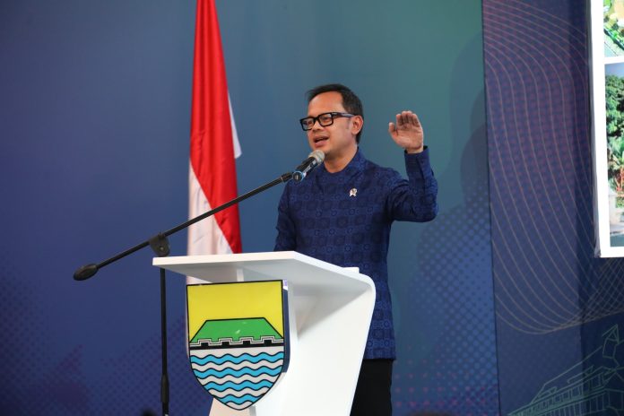 Berita 8