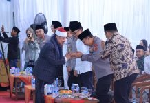 Kapolri Hadiri Haul Pondok Bubtet Pesantren di Cirebon, Ulama dan Polri saling Melengkapi