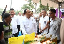 Polri Distribusikan 6 Ton Beras Menggelar Gerakan Pasar Murah di Madiun, Sinergi dengan Bulog Tekan Inflasi