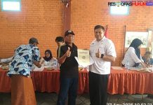 Sertifikat Tanah Program PTSL Tahun 2025 Desa Mojoparon di Bagikan