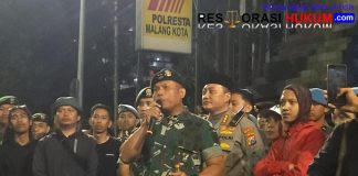 Panglima Divif 2 Kostrad Temui Demonstran: TNI Hadir untuk Menjaga Rasa Aman dan Nyaman Masyarakat