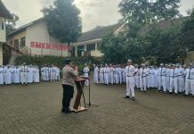 Kapolsek Puspo Beri Edukasi Kamtibmas di SMKN Puspo, Ingatkan Pelajar Bijak Bermedsos