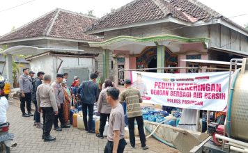 Polres Pasuruan dan PMII Salurkan 6.000 Liter Air Bersih ke Desa Karangjati Lumbang