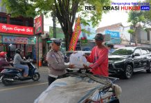 Polres Malang Berbagi Ratusan Paket Sembako Sambut Hari Lalu Lintas Bhayangkara ke-70