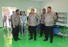Irwasda Polda Jatim dan Kapolres Pasuruan Tinjau SPPG Polri Wonorejo