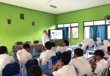 Satresnarkoba Polres Pasuruan Gelar Penyuluhan Bahaya Narkoba di SMPN 1 Rembang