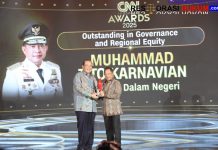 Tito Karnavian Raih Penghargaan CNN Indonesia Awards 2025