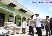 Polres Kediri Bantu Puluhan Karung Semen DukungPembangunan Masjid