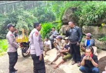 Giat Kopling Polsek Puspo Dapat Sambutan Hangat Warga, Perkuat Kedekatan Polisi dan Masyarakat