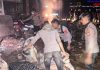 Polri Bersihkan Lumpur Pascabanjir di Jalan Lintas Kota Aceh Tamiang