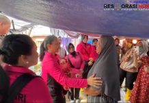 Kapolri dan Ketum Bhayangkari Bawa Bantuan Ribuan Paket ke Posko Pengungsian Aceh Tamiang