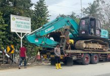 Kapolres Pidie Jaya Kerahkan Satu Unit Ekskavator untuk Percepat Pemulihan Pasca Bencana