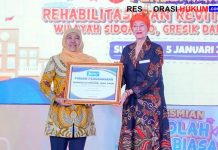 PemProv Jatim Terima Penghargaan dari Hearing Aid East Java