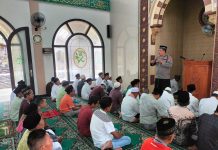 Safari Jumat Ramadhan, Satbinmas Polres Pasuruan Ajak Warga Jaga Kerukunan dan Tolak Kriminalitas