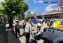 Cegah Laka Lantas, Polresta Banyuwangi Masifkan Gerakan Tambal Jalan
