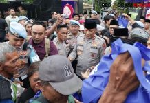 Ramadan Berkah, Kapolda Jatim Berbagi Takjil dan Buka Puasa Bersama Elemen Masyarakat