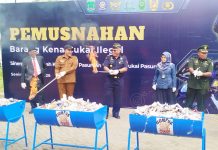 Pemkab Pasuruan Bersama Bea Cukai Pasuruan Musnahkan Rokok Ilegal