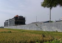MALANG GEMPAR! HOTEL KARAOKE & CLUB ‘PARADISO’ BERDIRI DI TENGAH SAWAH