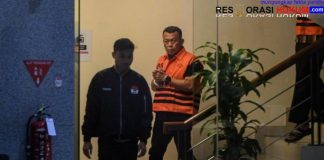 KPK Sita Mobil Mewah Usai Geledah Rumah Bupati Ponorogo